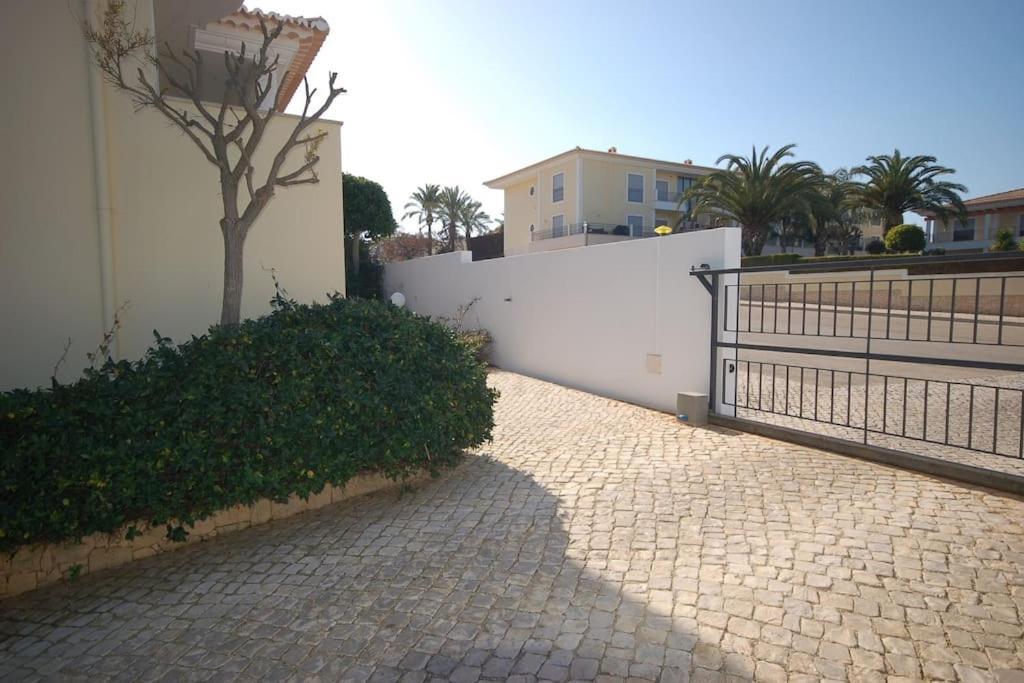 Apt At Porto De Mos With Pool Lagos Exterior photo